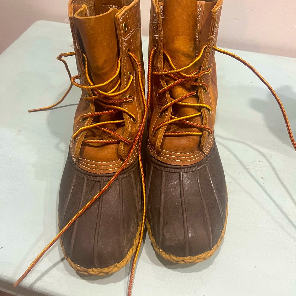 Bean boots